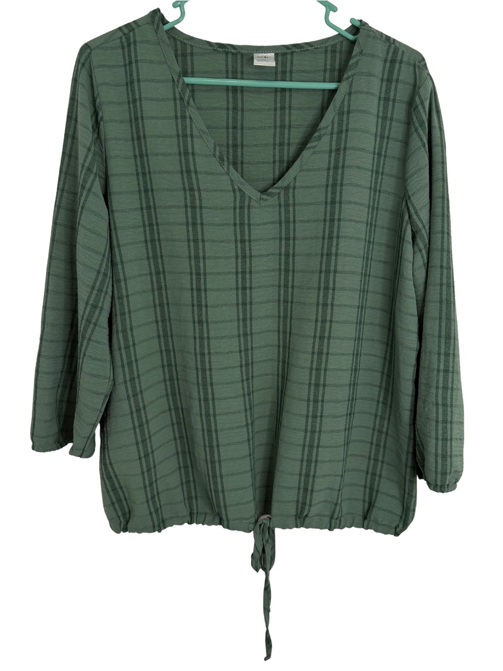3/$20 Just Be Green Long Sleeve Drawstring Hem Blouse Size Large